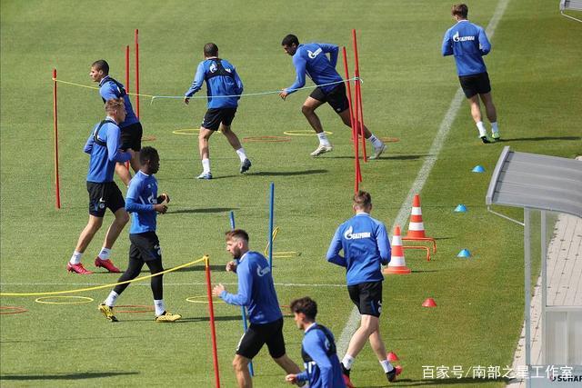 中国男篮70-79不敌伊朗，创历史第二差战绩，球员表现参差不齐